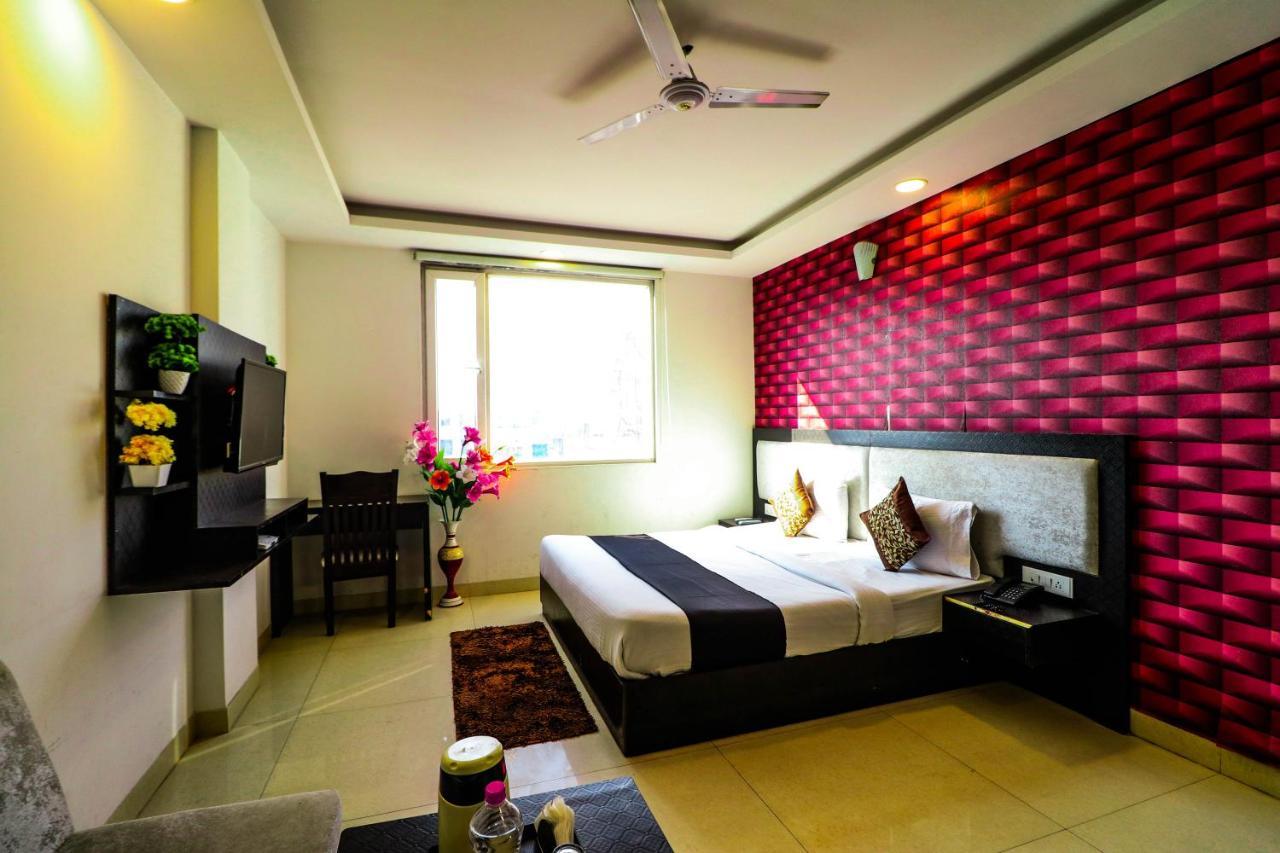 Hotel Olive Zone Near Delhi Airport Yeni Delhi Dış mekan fotoğraf
