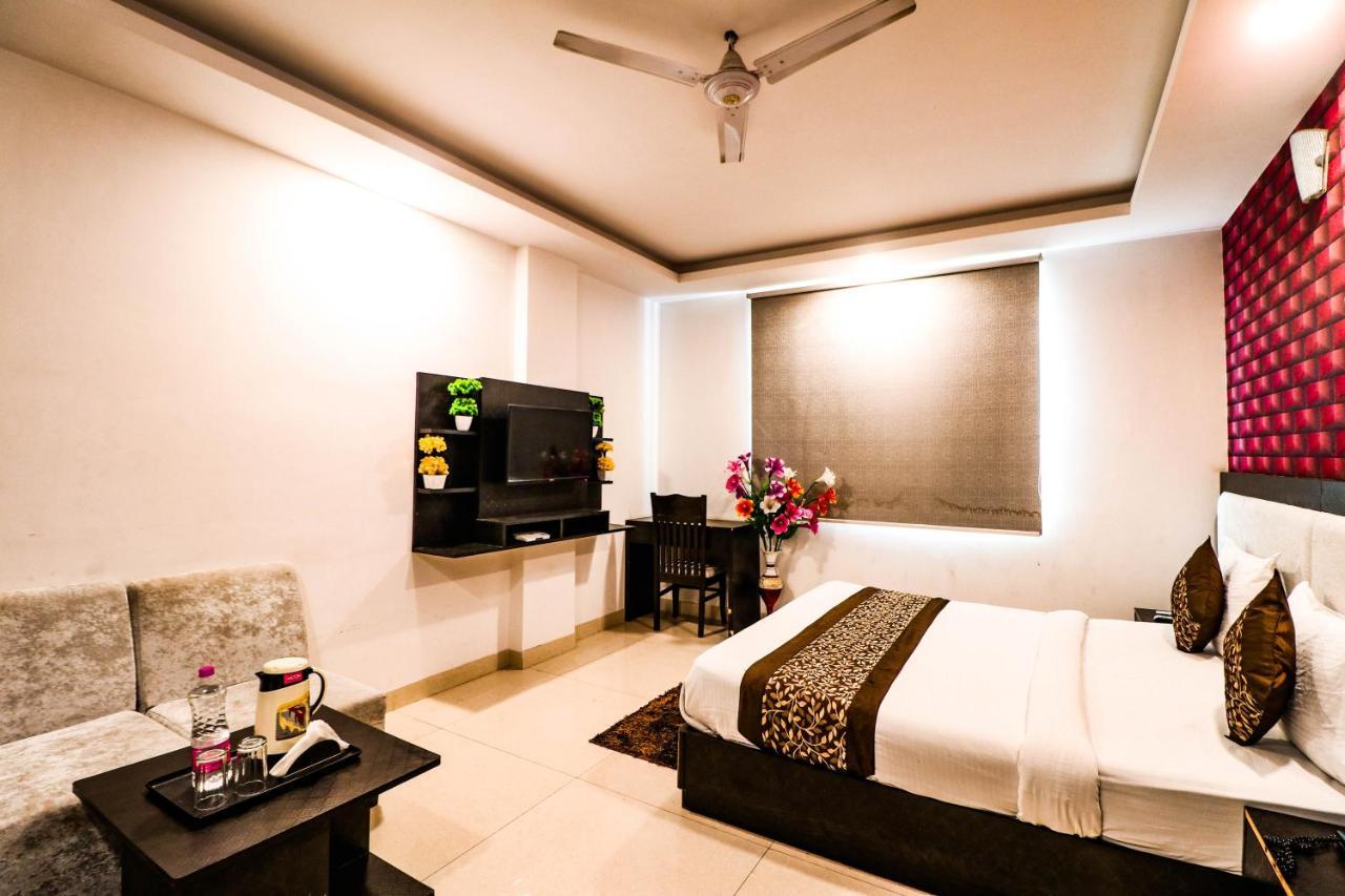 Hotel Olive Zone Near Delhi Airport Yeni Delhi Dış mekan fotoğraf