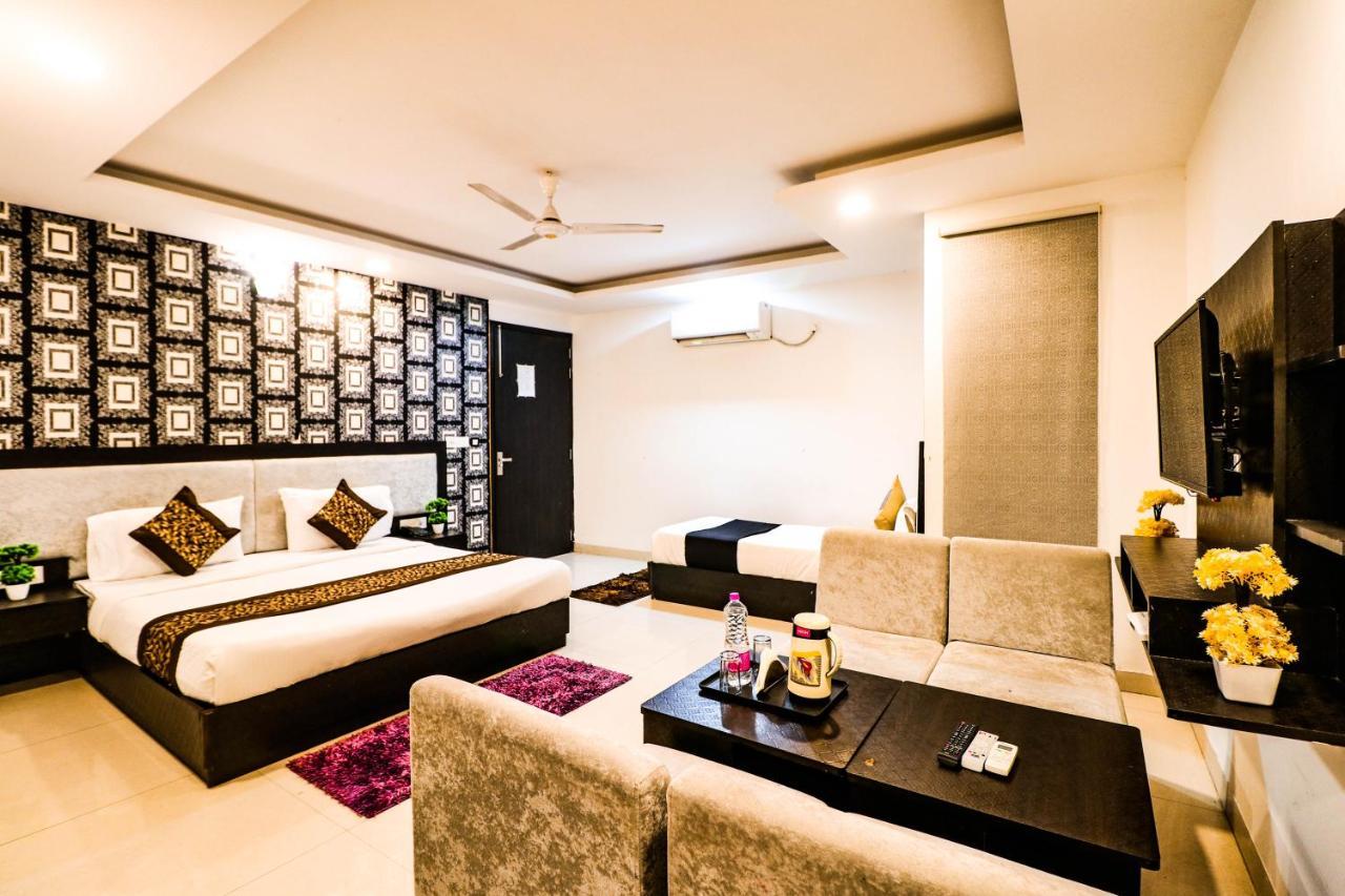 Hotel Olive Zone Near Delhi Airport Yeni Delhi Dış mekan fotoğraf