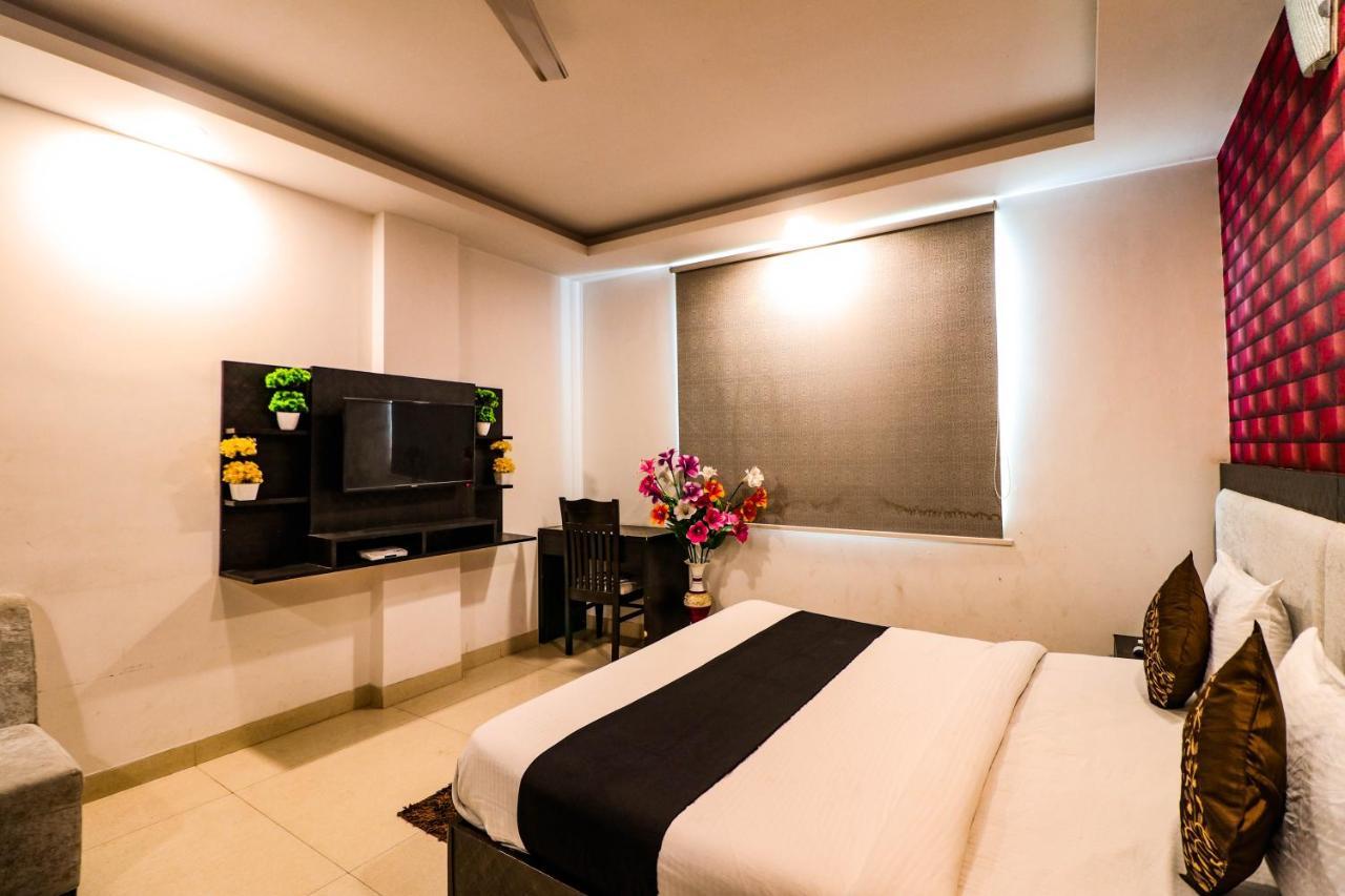 Hotel Olive Zone Near Delhi Airport Yeni Delhi Dış mekan fotoğraf