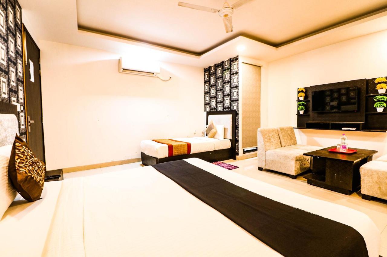 Hotel Olive Zone Near Delhi Airport Yeni Delhi Dış mekan fotoğraf