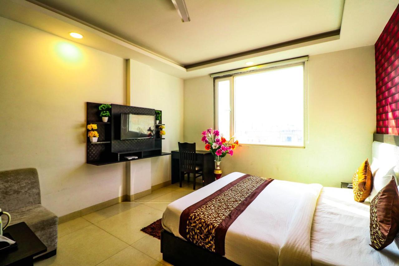 Hotel Olive Zone Near Delhi Airport Yeni Delhi Dış mekan fotoğraf