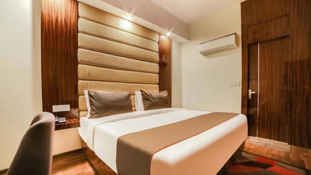 Hotel Olive Zone Near Delhi Airport Yeni Delhi Dış mekan fotoğraf
