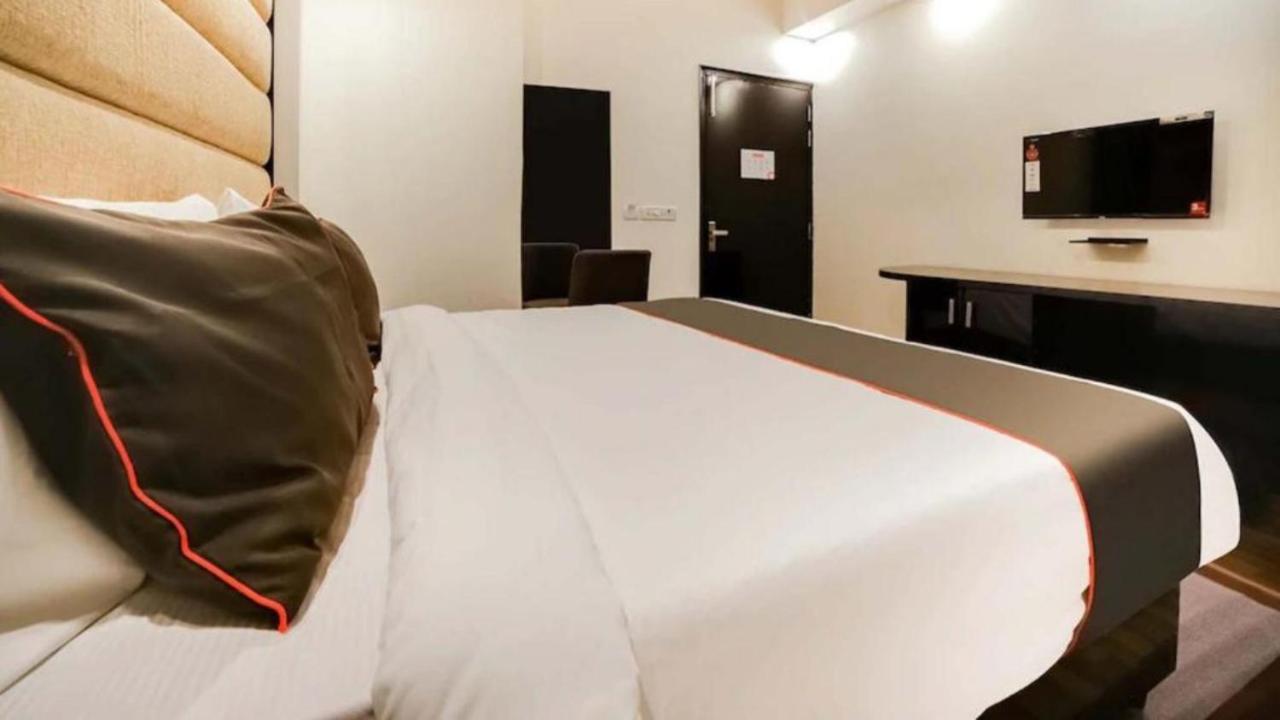 Hotel Olive Zone Near Delhi Airport Yeni Delhi Dış mekan fotoğraf