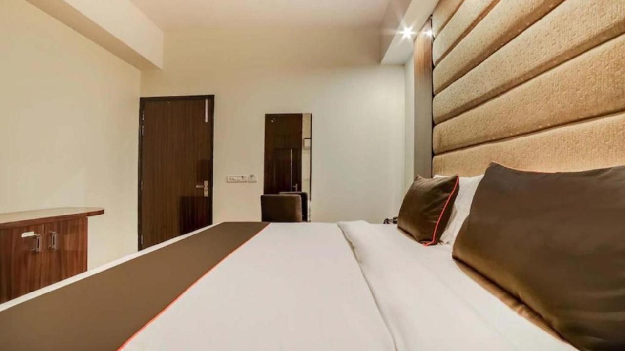Hotel Olive Zone Near Delhi Airport Yeni Delhi Dış mekan fotoğraf
